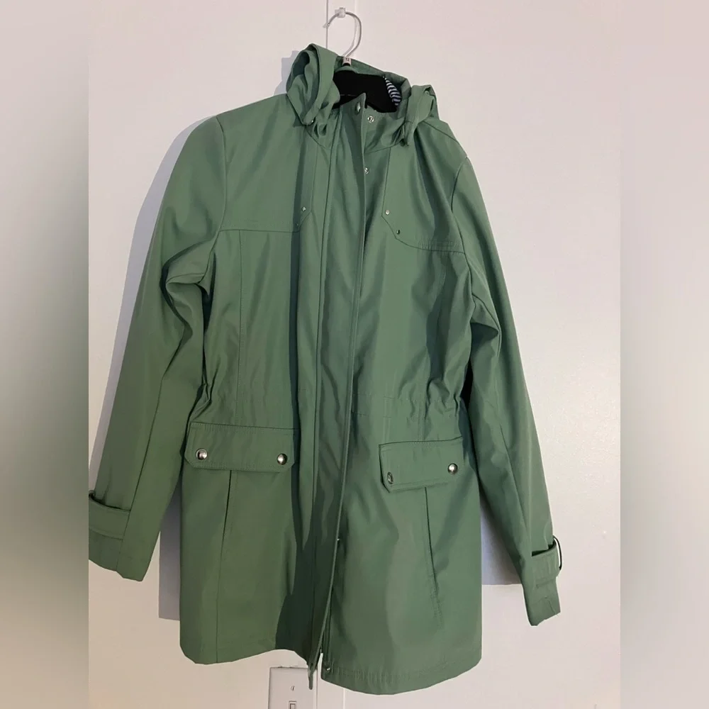 Weatherproof Rain Jacket - Picture 5 of 5